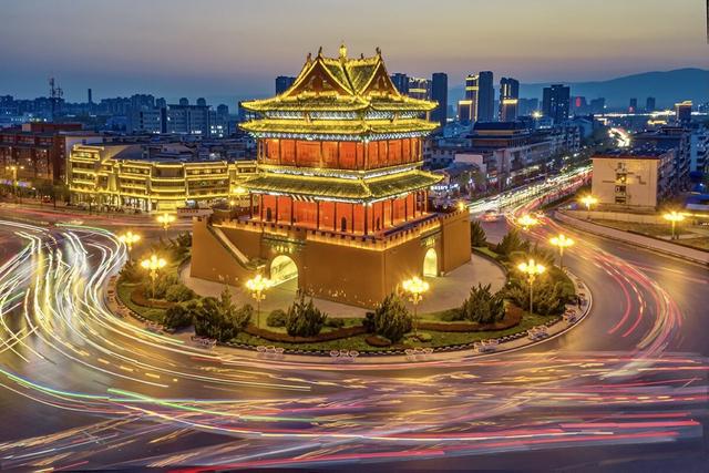 领略临汾，历史底蕴深厚，人文气息浓厚，自然风光壮丽的美食之都