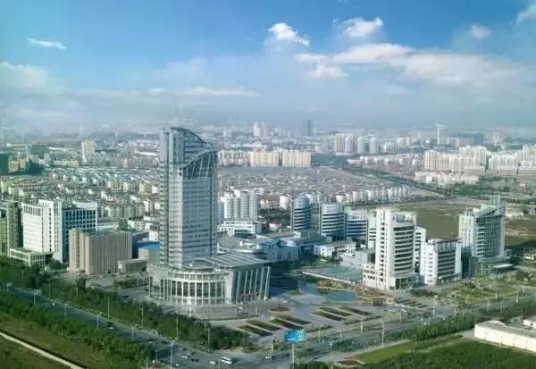 包头，内蒙古工业明珠与文化瑰宝的璀璨之城